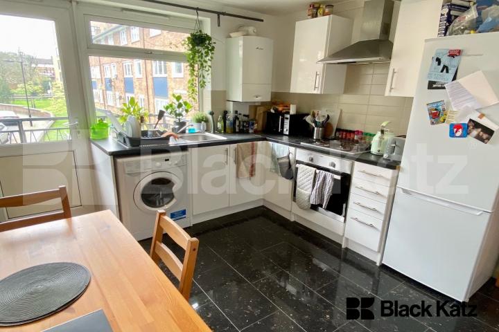 			NEW INSTRUCTION , 1 Bedroom, 1 bath, 1 reception Apartment			 Riley Road, London Bridge